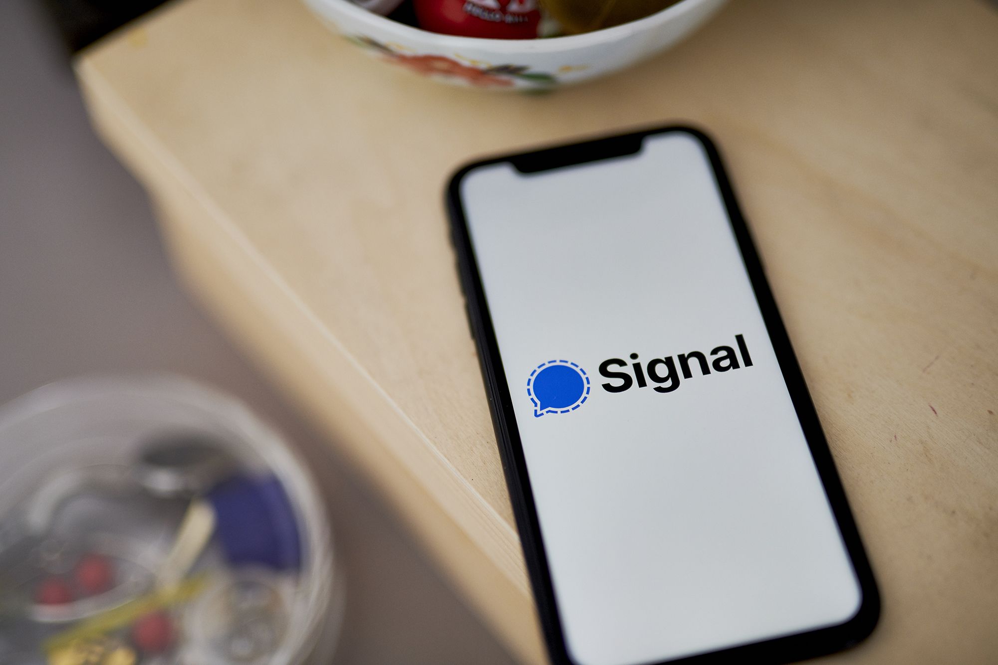 Signal profile picture
